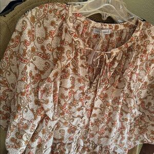 Wishlist apparel fully lined paisley top Henley ruffle trim 2 piece
